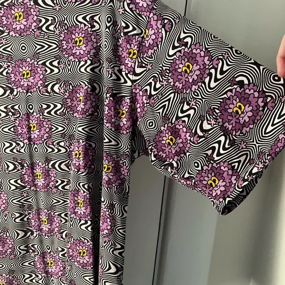 Nooworks Vibrant Purple and Black Patterned Tee - Picture 3 of 4